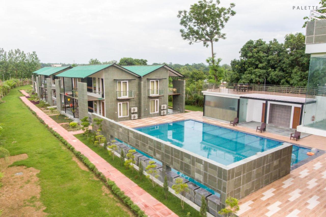 The Cloyster Resort And Spa Rāmnagar Exterior photo