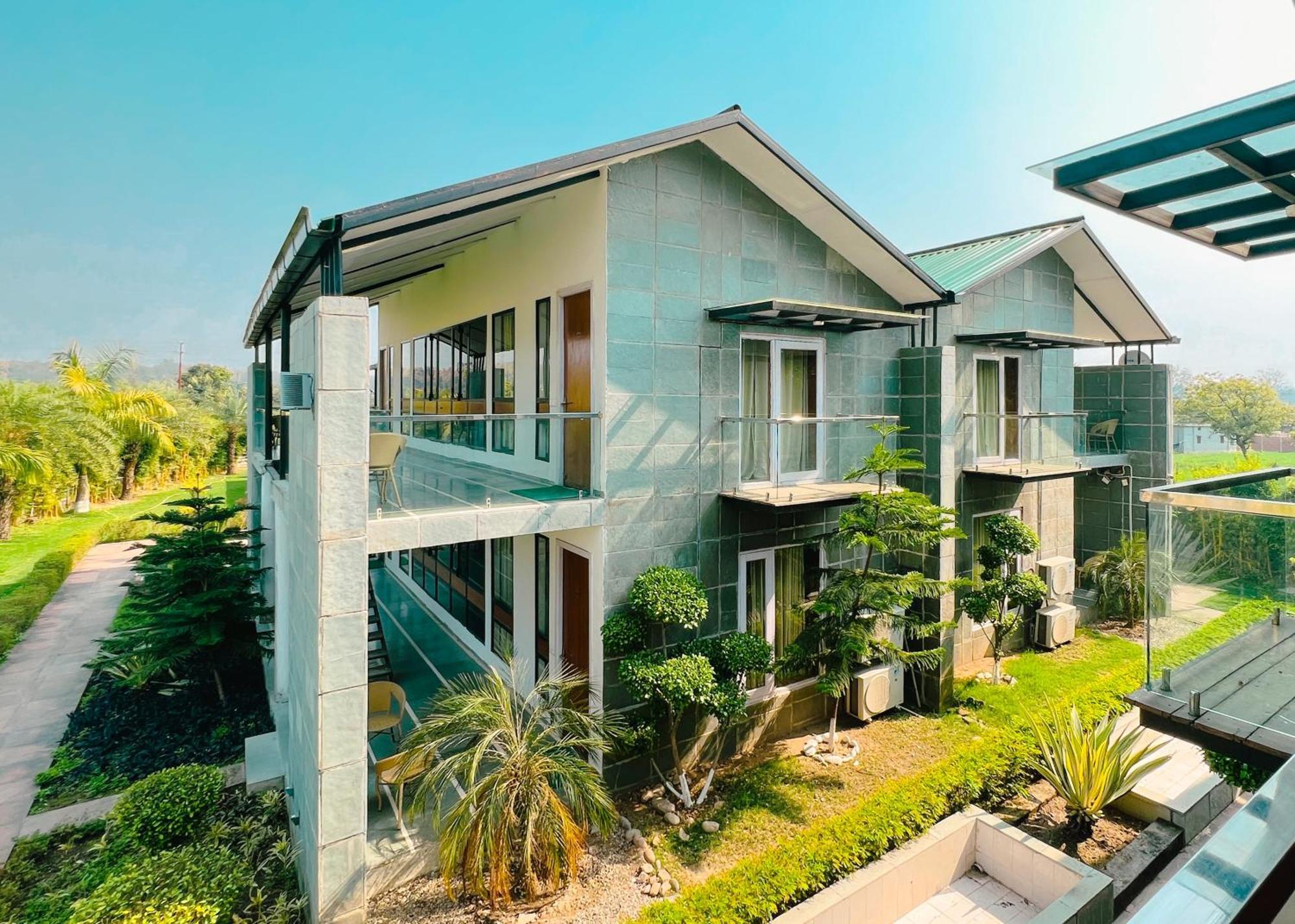 The Cloyster Resort And Spa Rāmnagar Exterior photo